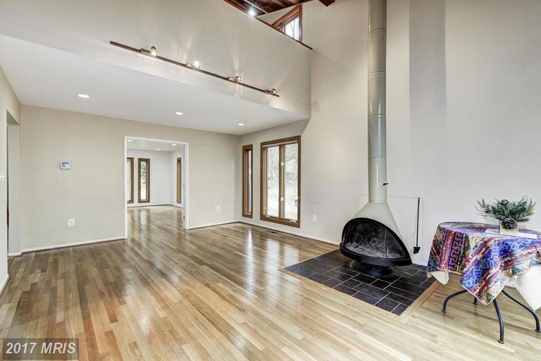 11204 Deborah Dr