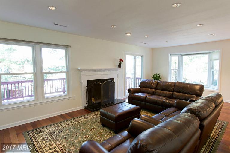 11506 Stonewood Ln