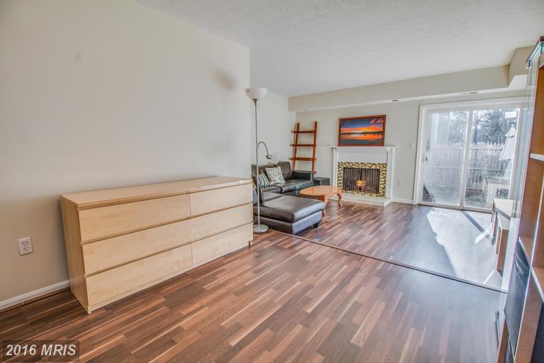 836 Quince Orchard Blvd #202