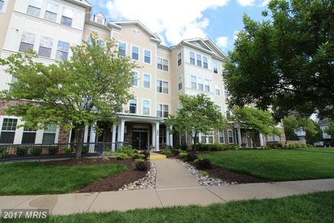201 High Gables Dr #309