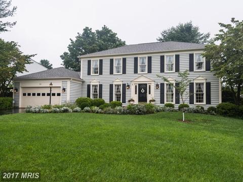 13 Triple Crown Ct