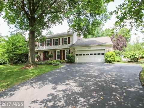 13 Triple Crown Ct