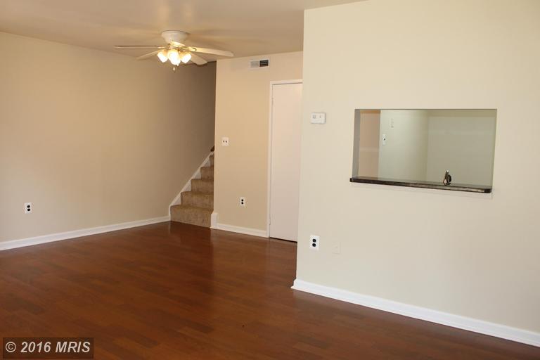 9912 Forest View Pl