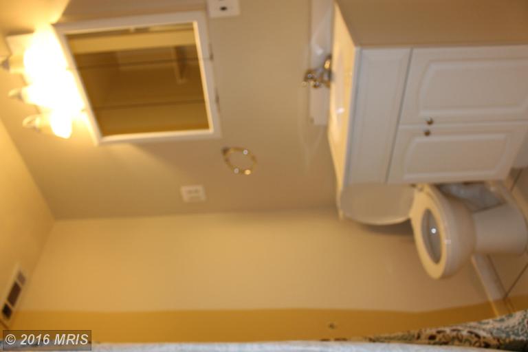 9912 Forest View Pl
