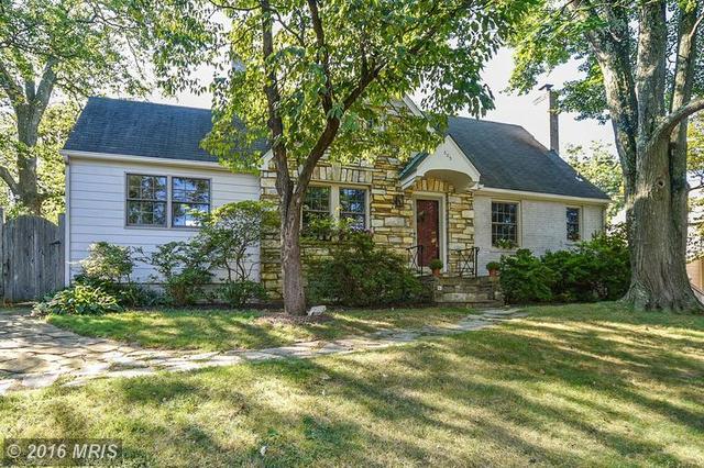 305 Hillmoor Dr