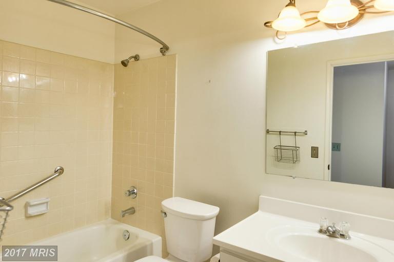 15401 Bassett Ln #45-1E