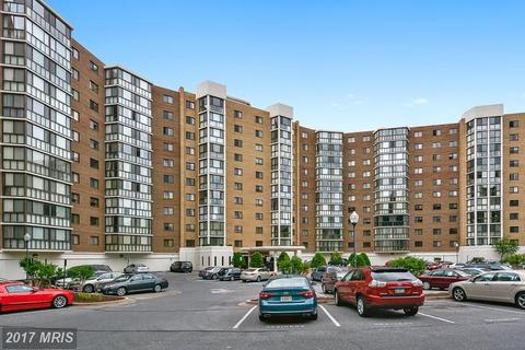 15115 Interlachen Dr #3-908