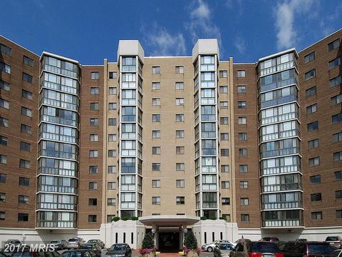 15115 Interlachen Dr #3-908