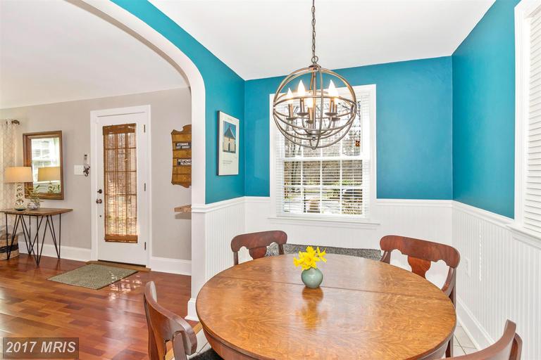 15 Underwood Pl NE