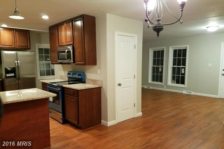 211 Glen View Ter