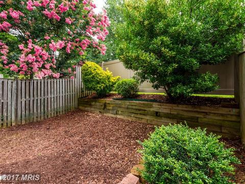 615 Baystone Ct