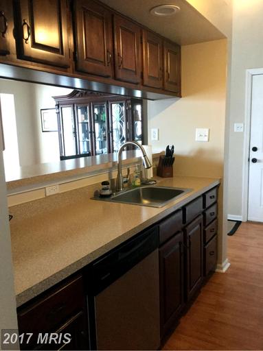 600 Squire Ln #2J