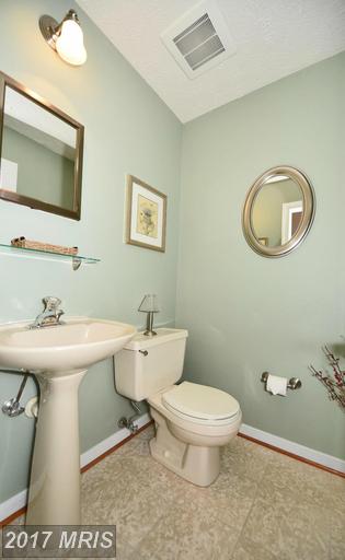 1008 Henderson Manor Ct