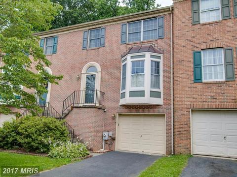 1717 Beechbank Way