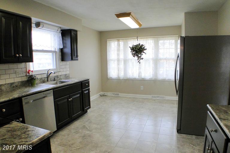 12 Silver Fox Ct