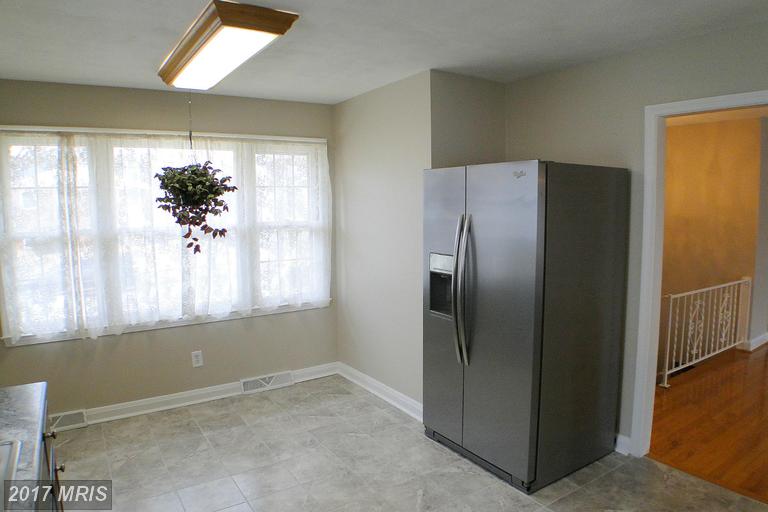 12 Silver Fox Ct