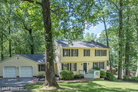 8 Hunt Farms Ct