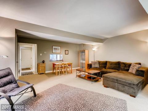 11 Warwick Mill Ct