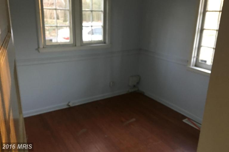 110 Louis Dr