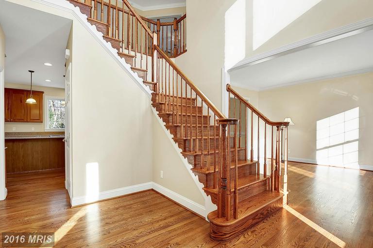 3008 Southview Rd