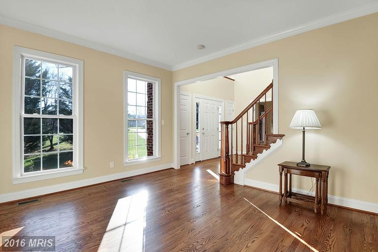 3008 Southview Rd
