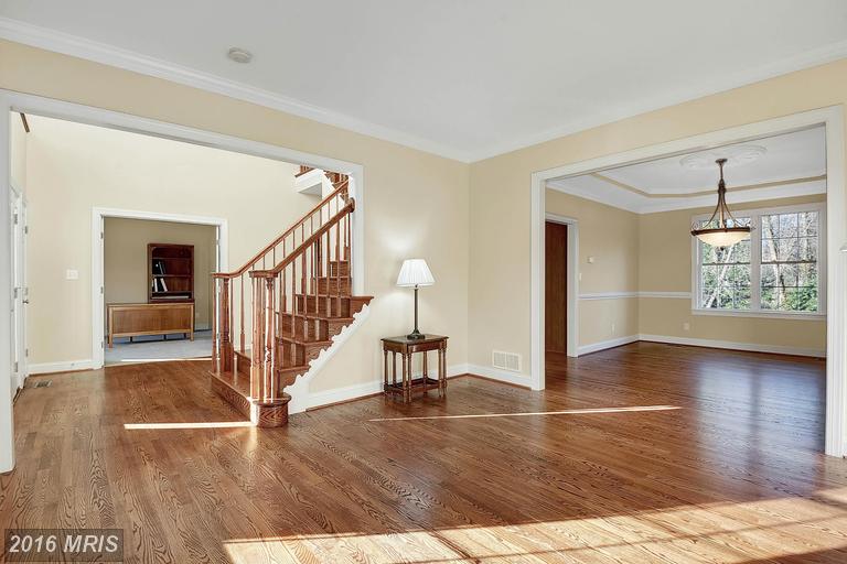3008 Southview Rd