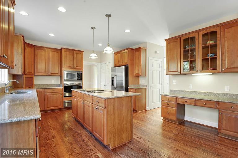 3008 Southview Rd
