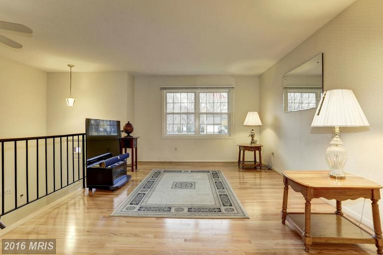 3358 Hollow Ct
