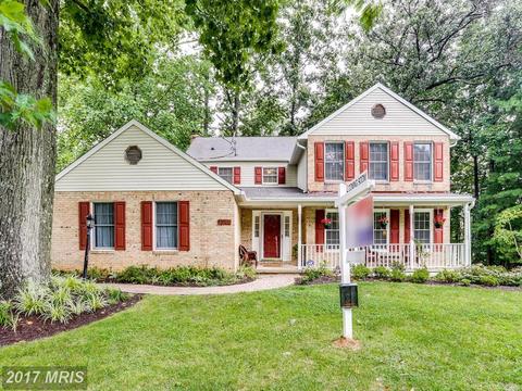 11607 Lakewater Ln