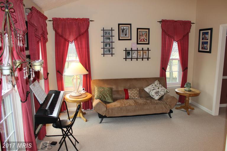 1109 Top Ridge Ct