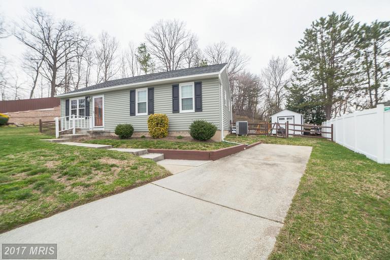 1010 Lilac Ln