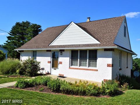 807 Trapper Ct