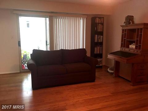 400 Rockfleet Rd #204