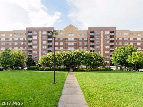 12 Hewetson Ct