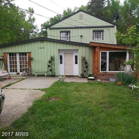 2104 Commissary Cir