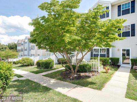 2 Mary Carroll Ct