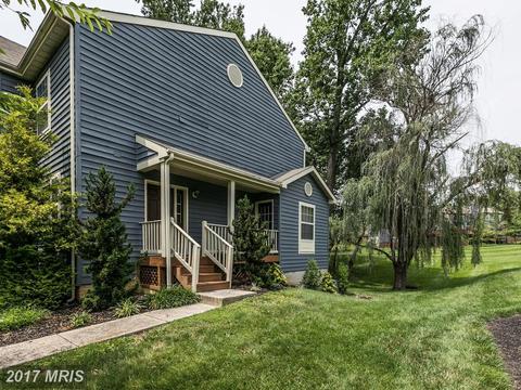 9326 Town Place Dr