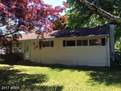 272 Riverside Dr