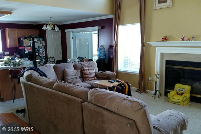 322 Sherman Bouyer Ln, Pasadena MD 21122