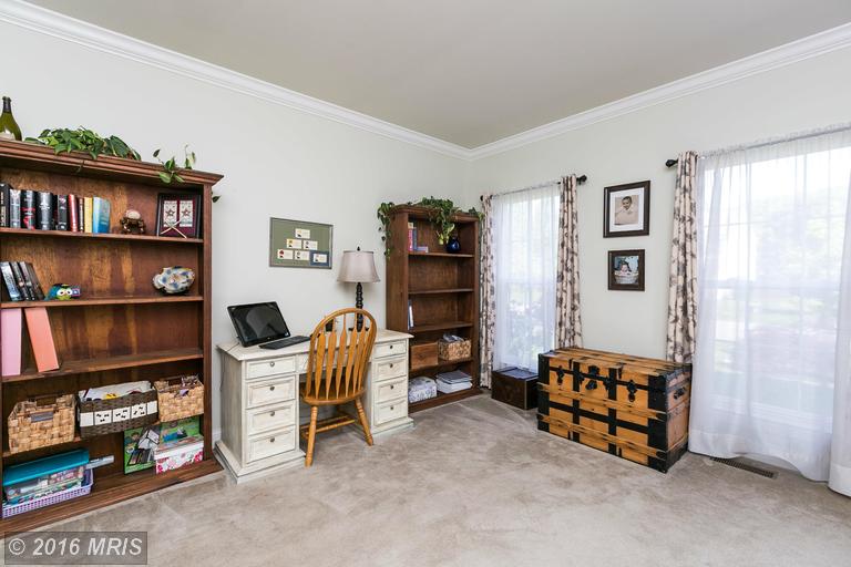 For Sale: 203 Long Hill Ct #10 Pasadena, MD 21122