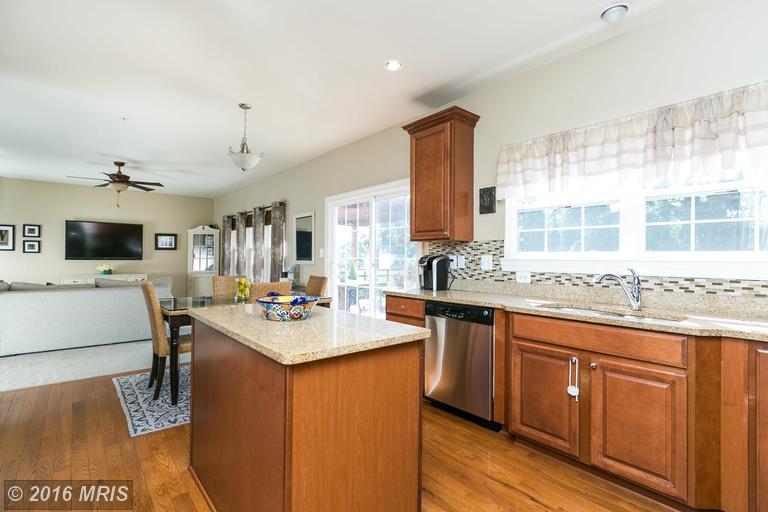 For Sale: 203 Long Hill Ct #10 Pasadena, MD 21122
