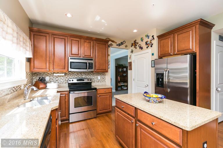 For Sale: 203 Long Hill Ct #10 Pasadena, MD 21122