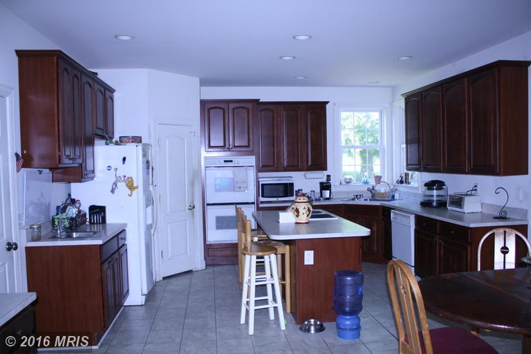 For Sale: 8 Walters Way Pasadena, MD 21122