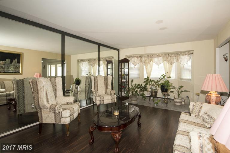 3903 Sybil Rd