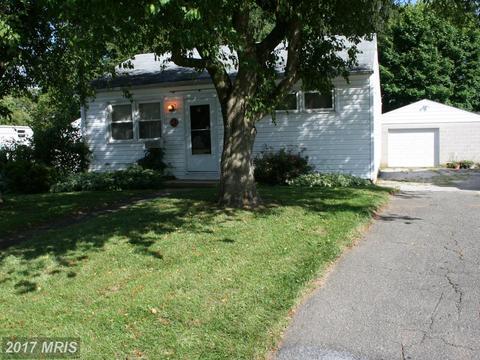 10957 Baskerville Rd