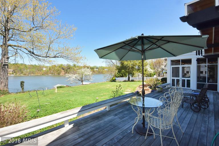 2720 Hambleton Rd, Riva MD 21140