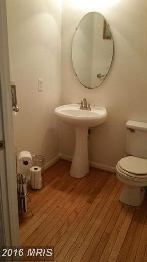 1725 Barnwood Ct