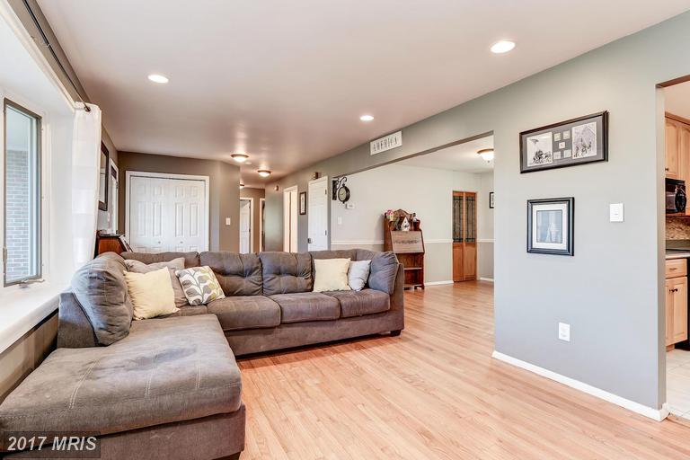 1732 Peppermint Ln