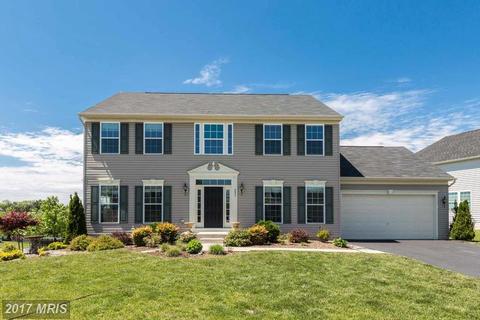 333 Meadow Creek Dr