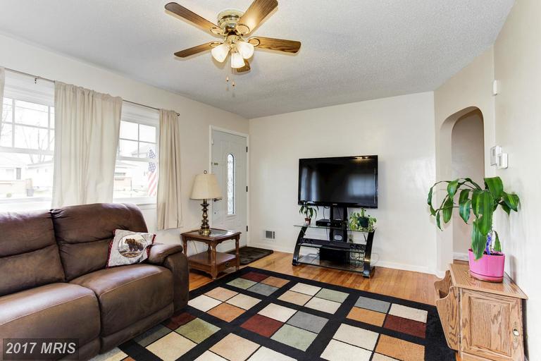 907 Coleridge Rd